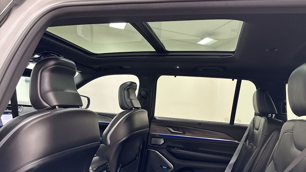 Thumbnail: 2021 Jeep Grand Cherokee L - 31