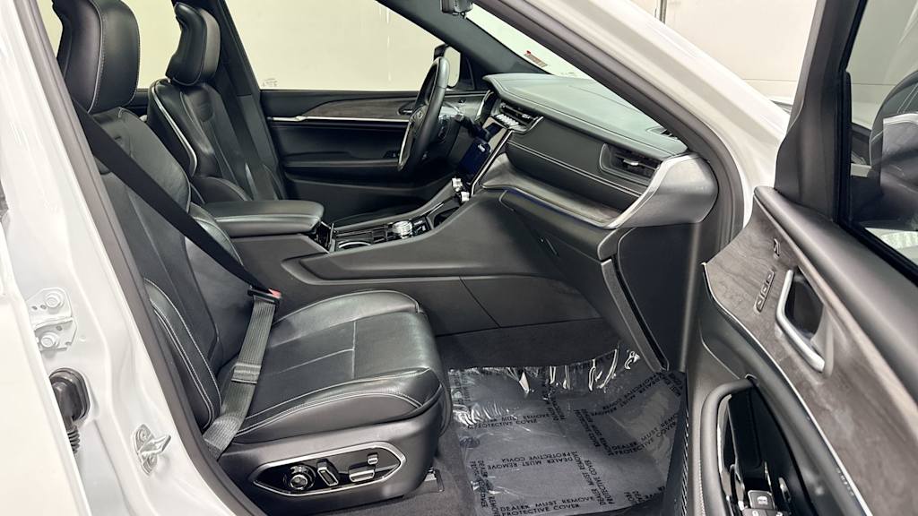 Thumbnail: 2021 Jeep Grand Cherokee L - 10