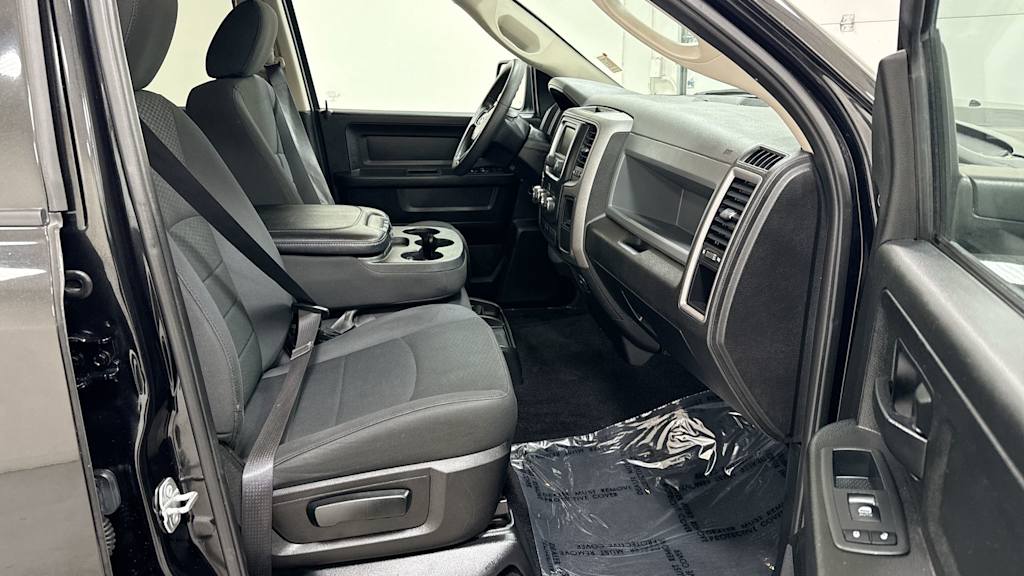 Thumbnail: 2019 RAM 1500 - 31