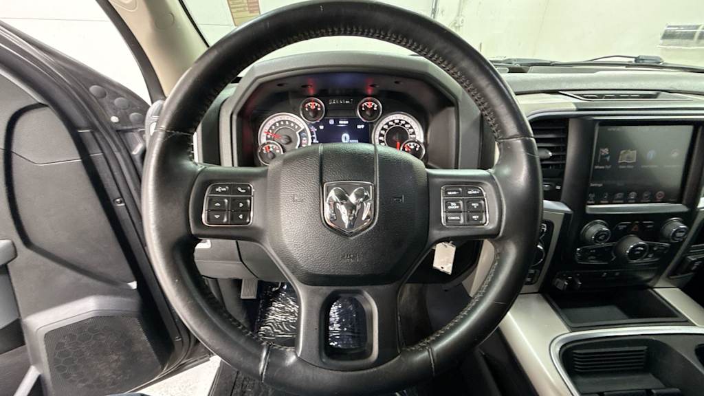 2016 RAM 1500 SLT 9