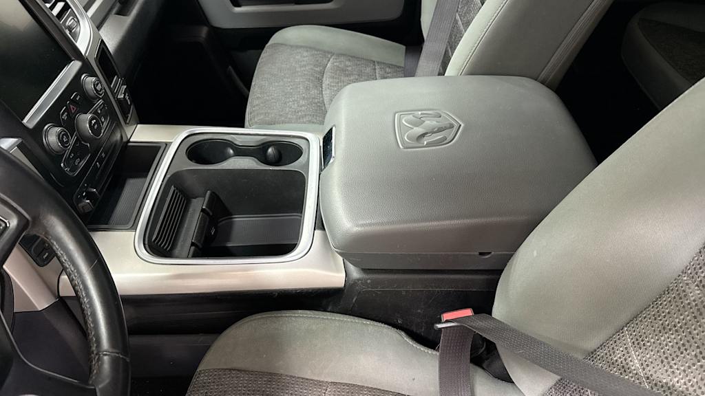 2016 RAM 1500 SLT 11