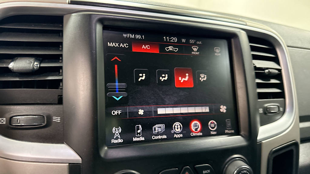 2016 RAM 1500 SLT 28