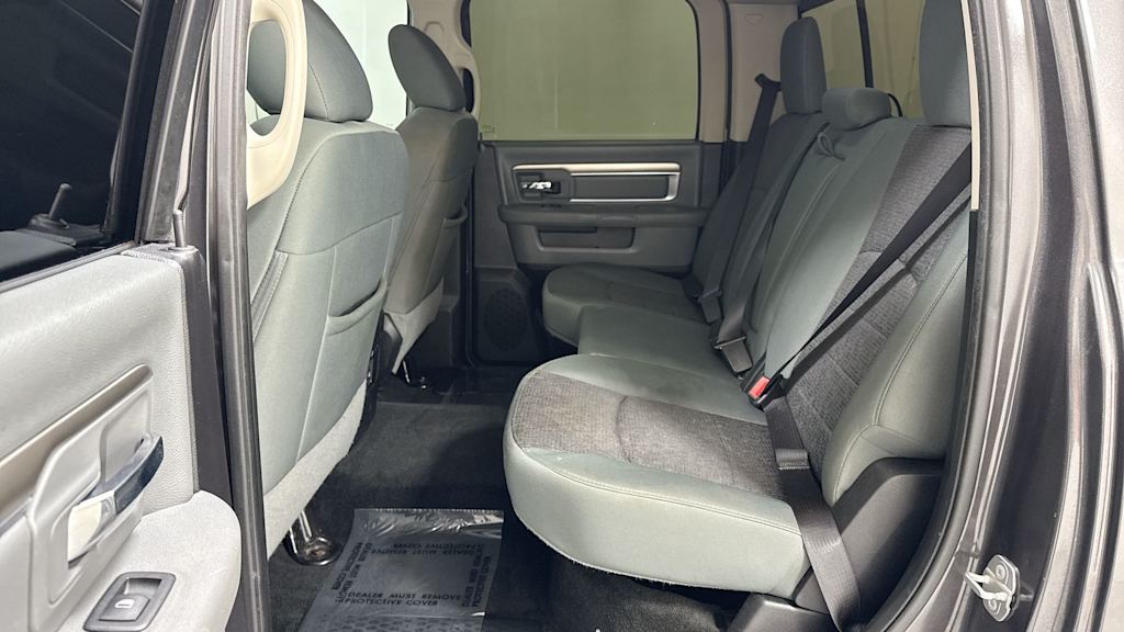 2016 RAM 1500 SLT 12