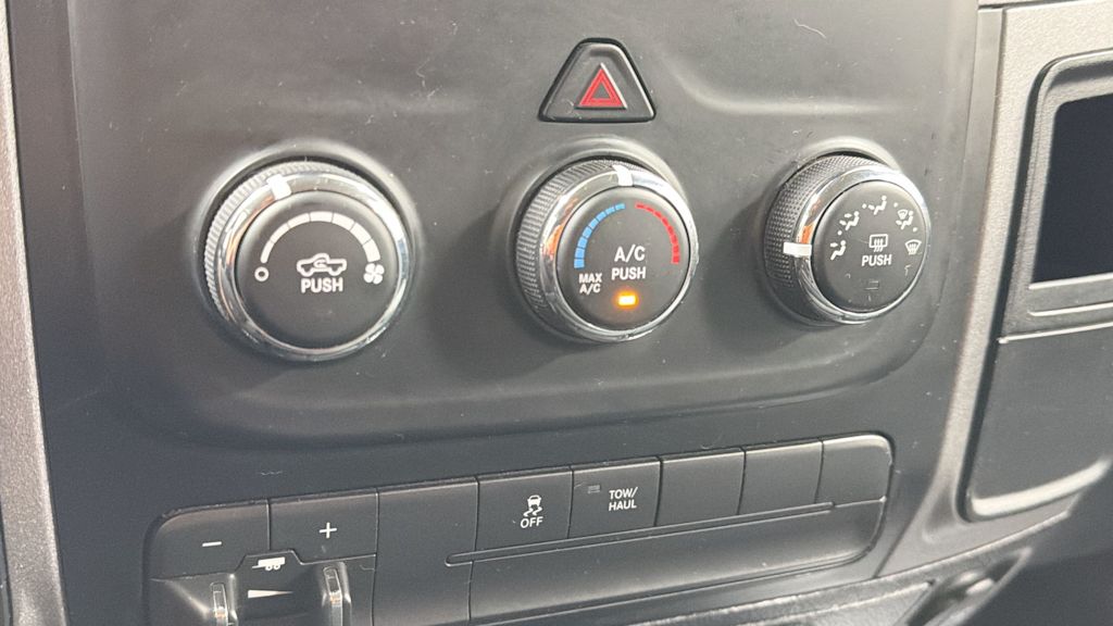 Thumbnail: 2016 RAM 1500 - 26
