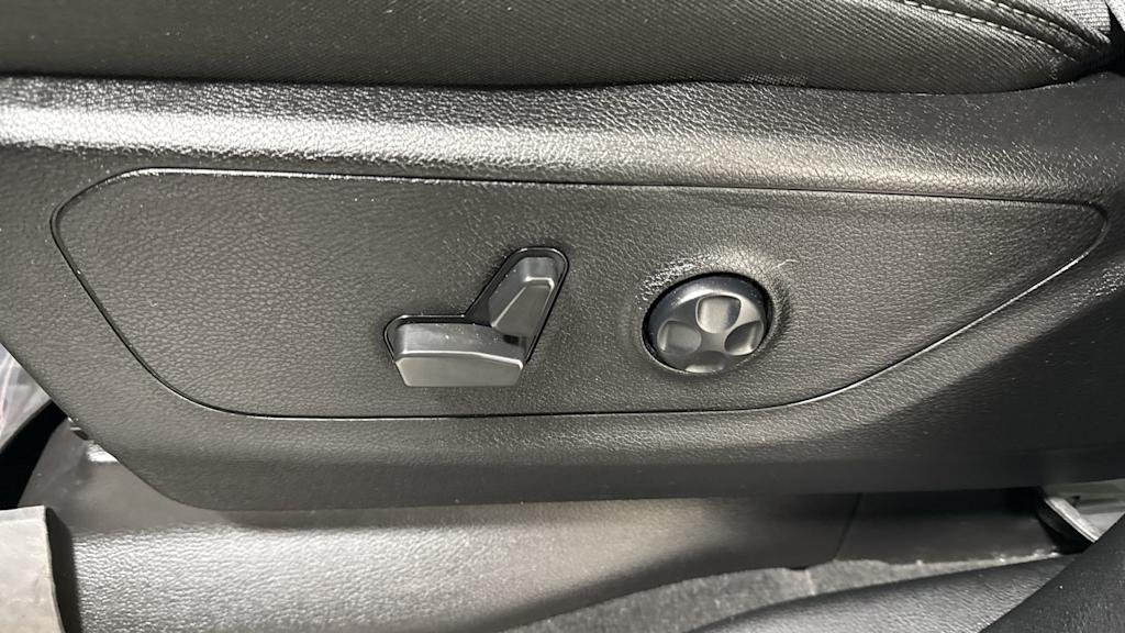 Thumbnail: 2021 RAM 1500 - 24