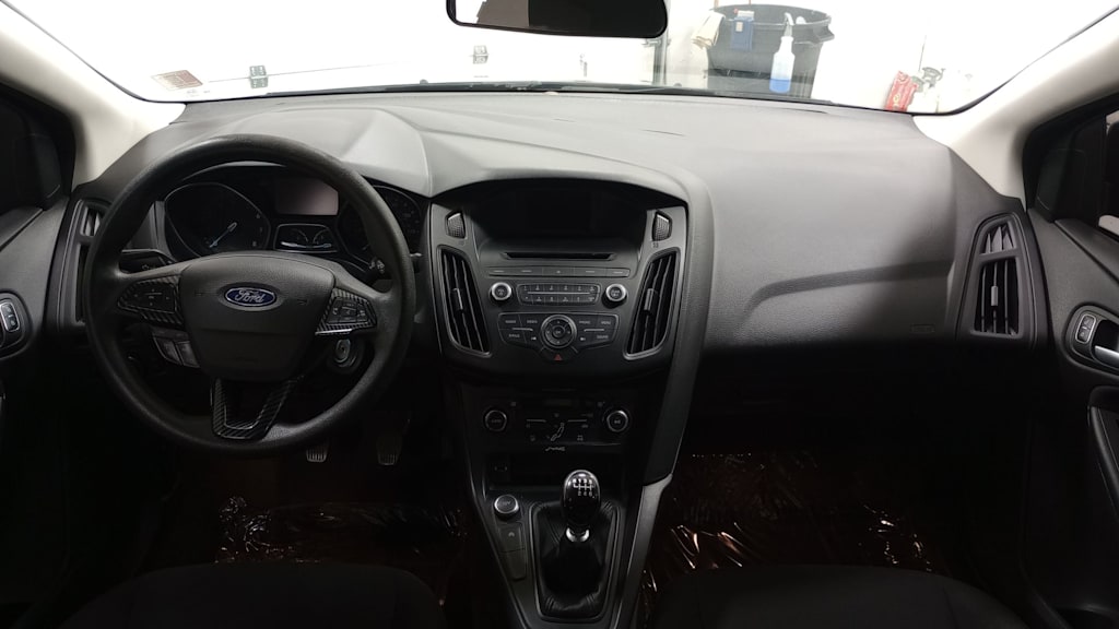 Thumbnail: 2017 Ford Focus - 12