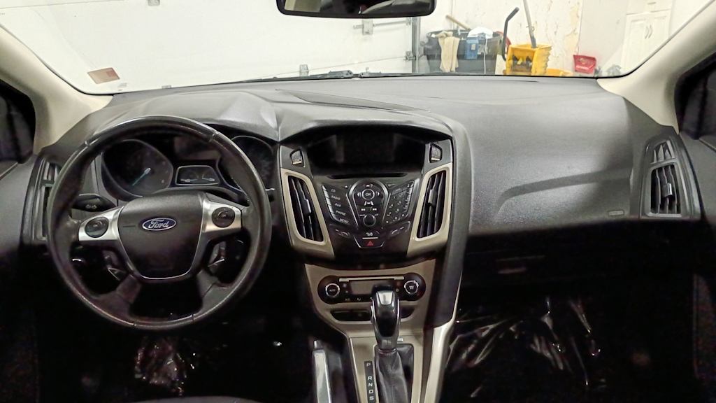Thumbnail: 2012 Ford Focus - 14