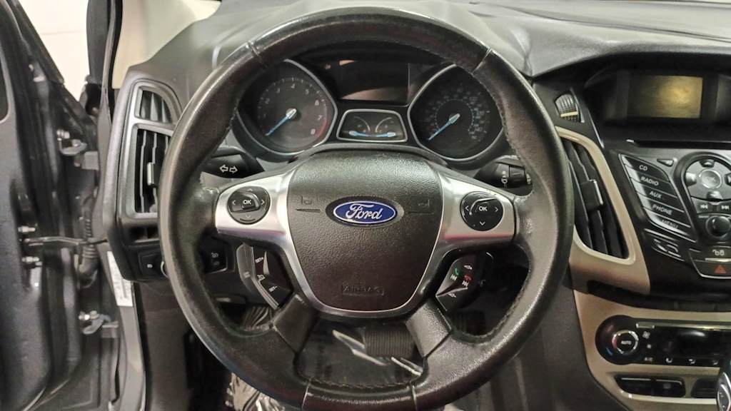 Thumbnail: 2012 Ford Focus - 10