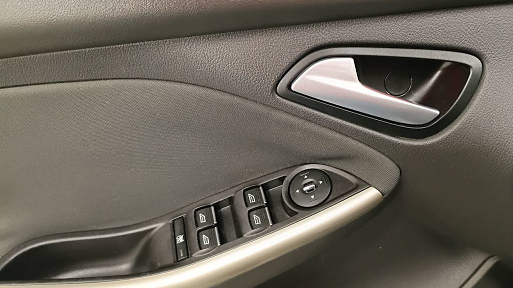 Thumbnail: 2012 Ford Focus - 26