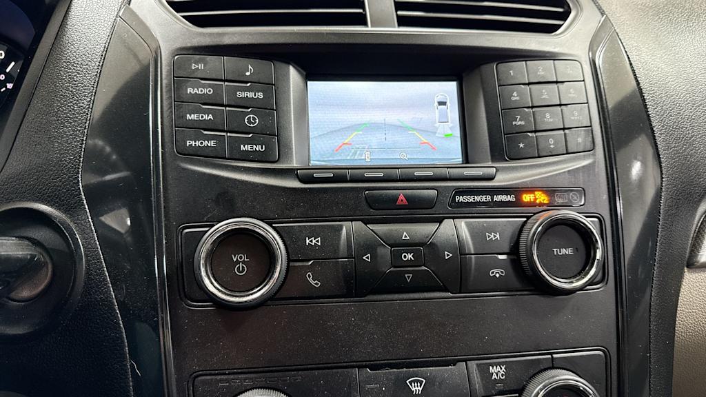 2018 Ford Explorer Base 26