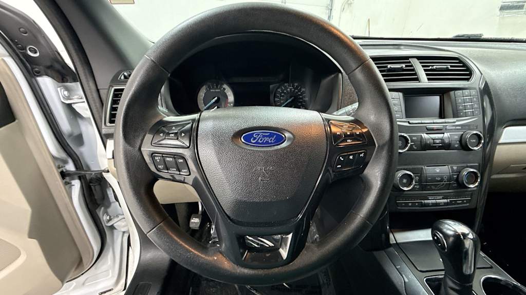 2018 Ford Explorer Base 9