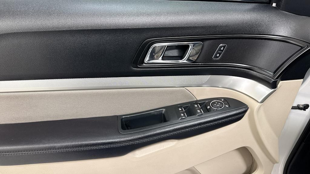 2018 Ford Explorer Base 25