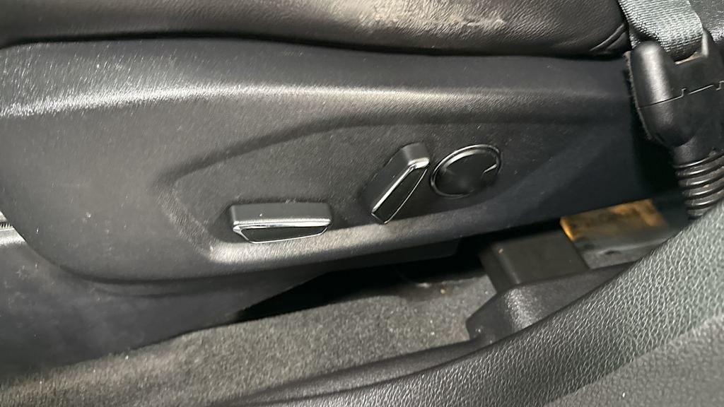 Thumbnail: 2017 Ford Explorer - 25