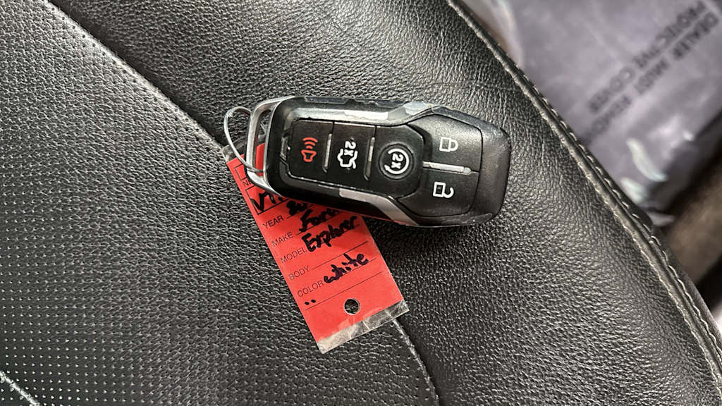 Thumbnail: 2017 Ford Explorer - 19