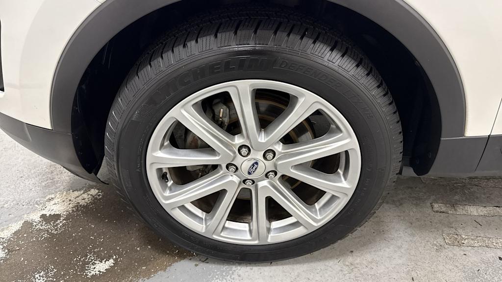 Thumbnail: 2017 Ford Explorer - 8