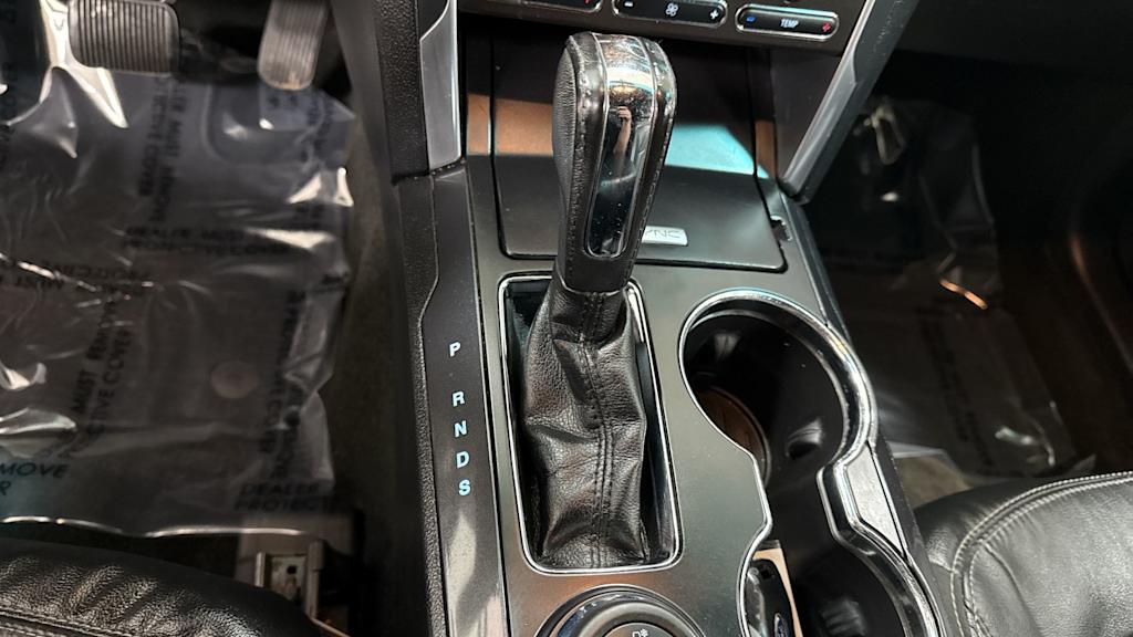 Thumbnail: 2017 Ford Explorer - 16