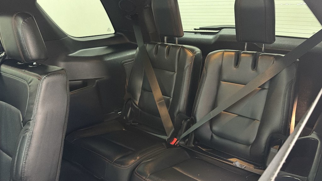 Thumbnail: 2016 Ford Explorer - 31