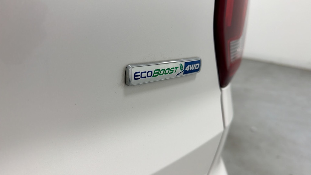 Thumbnail: 2016 Ford Explorer - 7