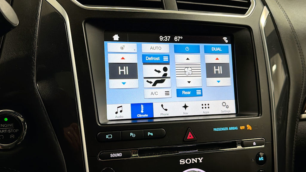Thumbnail: 2017 Ford Explorer - 29