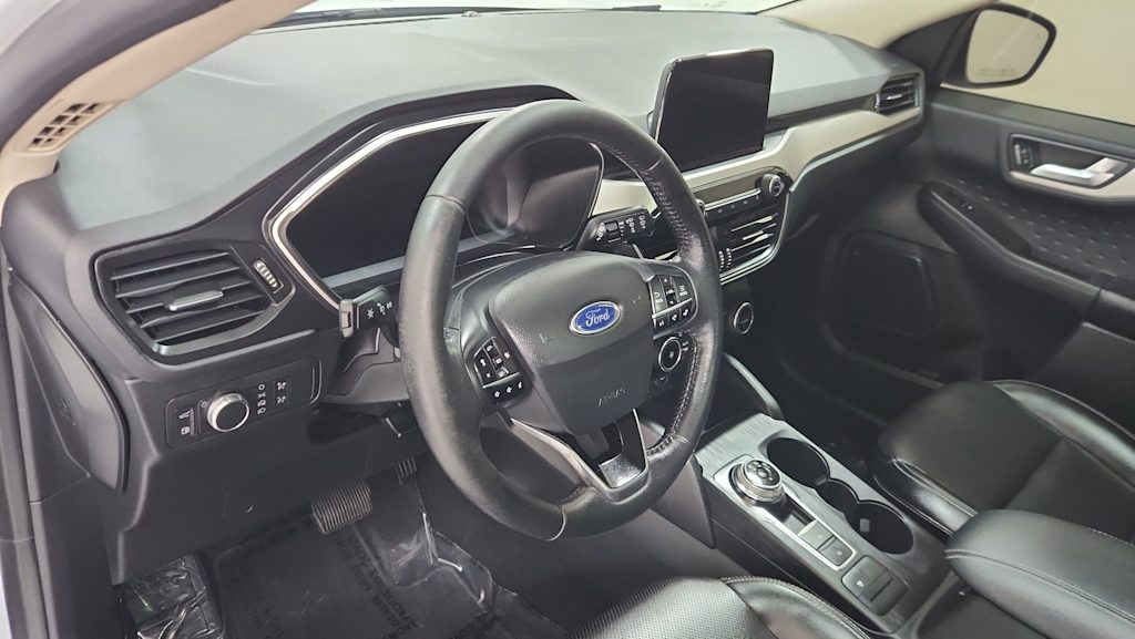 Thumbnail: 2020 Ford Escape - 2