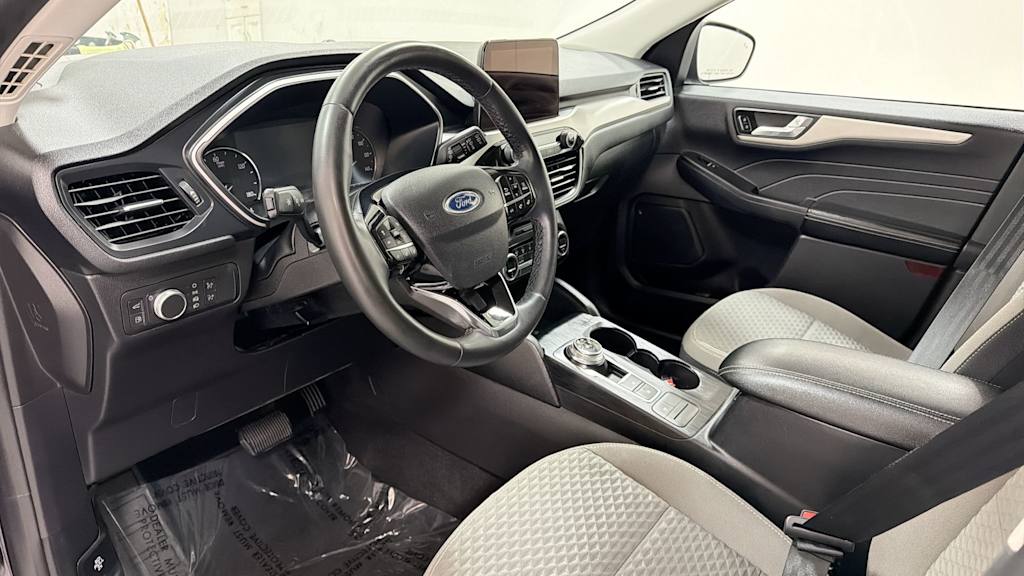 Thumbnail: 2021 Ford Escape - 2