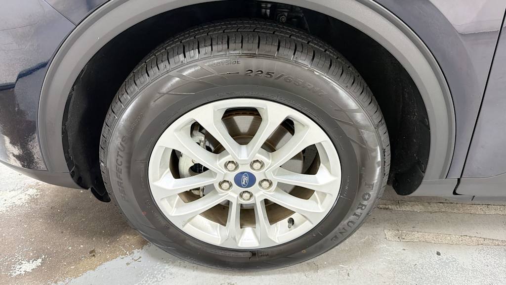 Thumbnail: 2021 Ford Escape - 7
