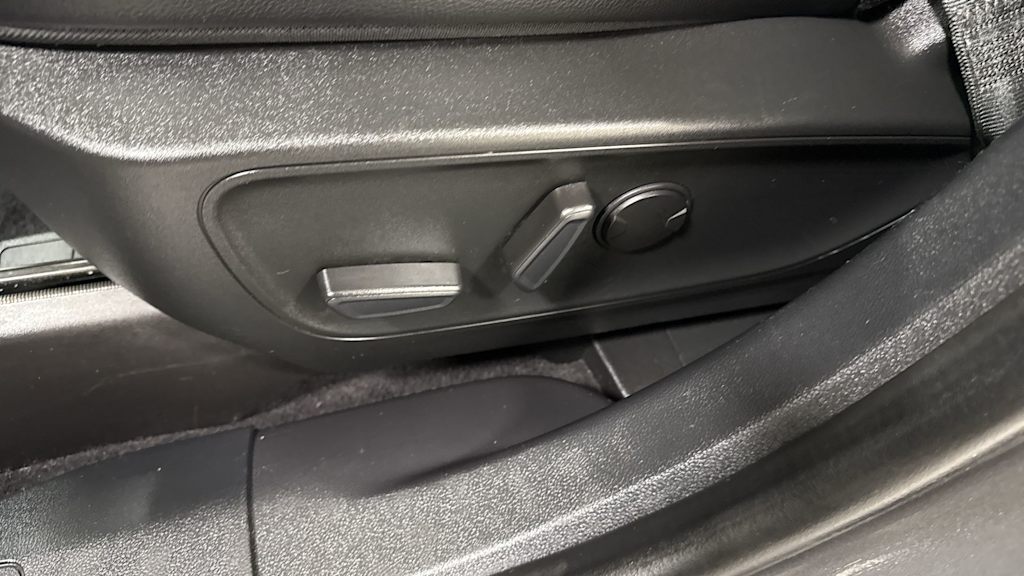 Thumbnail: 2022 Ford Escape - 25