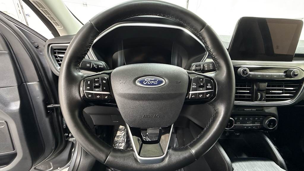 Thumbnail: 2022 Ford Escape - 10