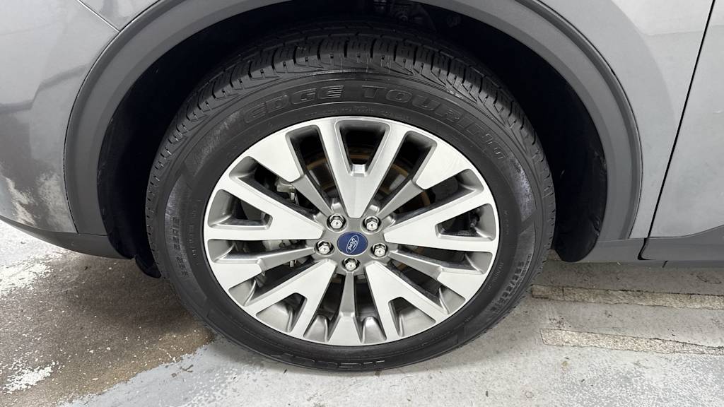 Thumbnail: 2022 Ford Escape - 8