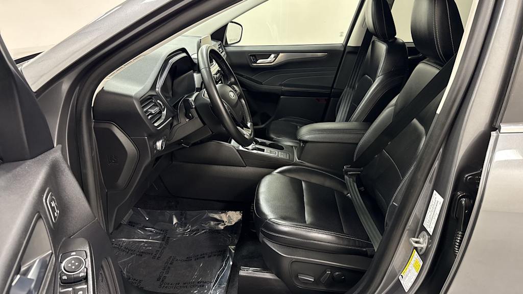 Thumbnail: 2022 Ford Escape - 11