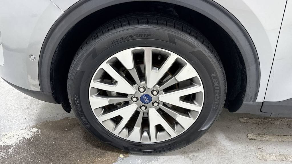 Thumbnail: 2021 Ford Escape - 8