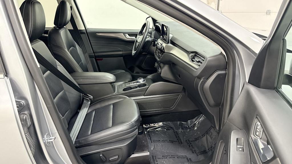 Thumbnail: 2021 Ford Escape - 12