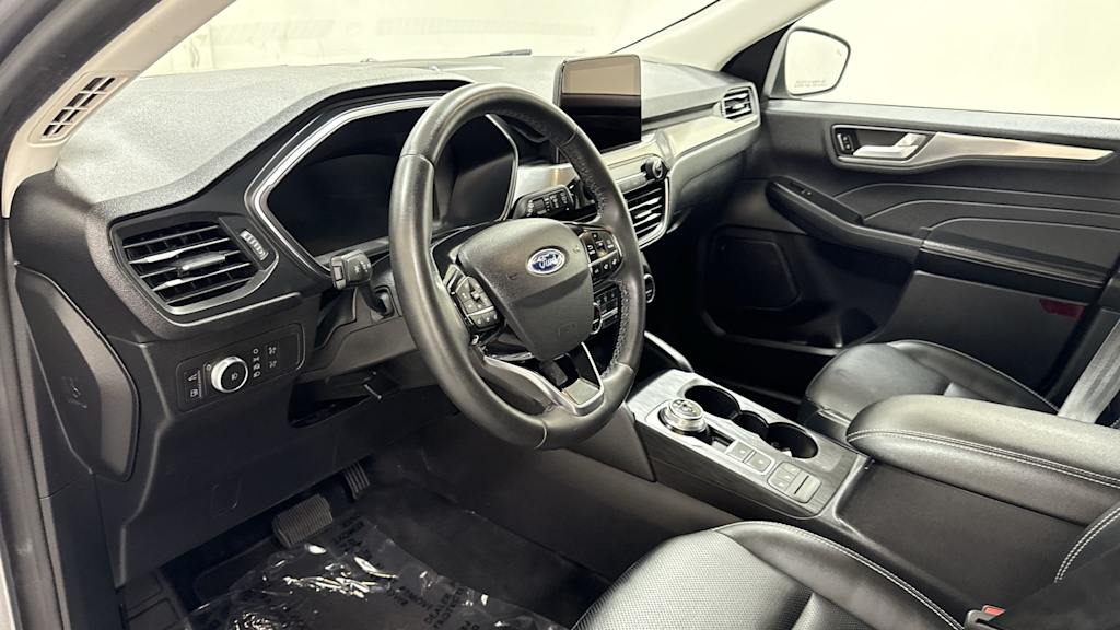 Thumbnail: 2021 Ford Escape - 2