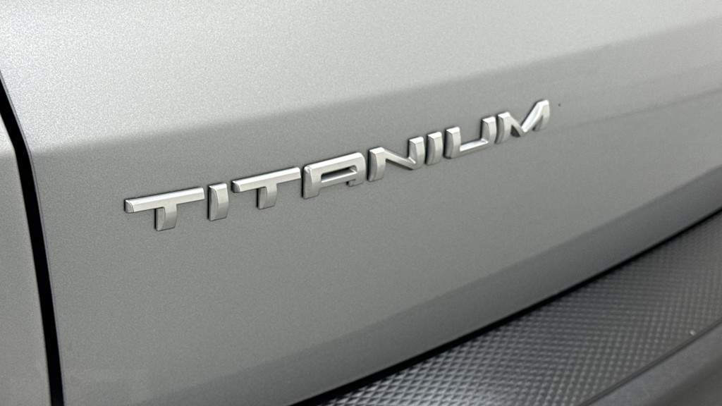 Thumbnail: 2021 Ford Escape - 7