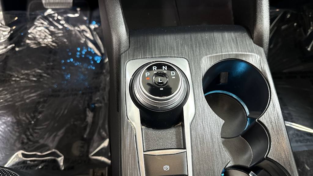 Thumbnail: 2021 Ford Escape - 16