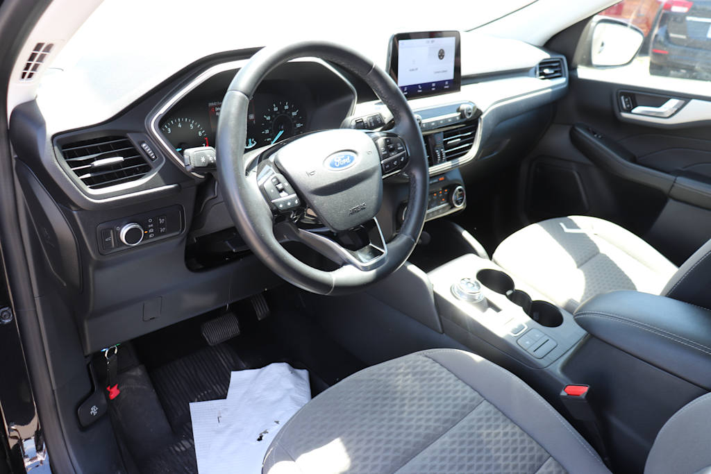 Thumbnail: 2021 Ford Escape - 2