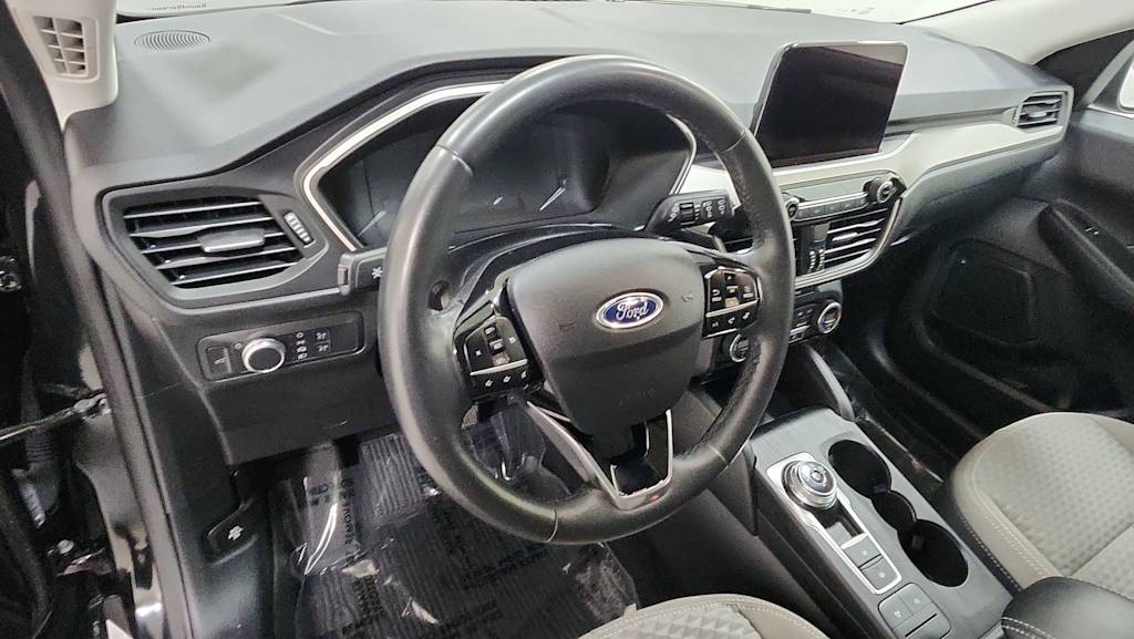 Thumbnail: 2021 Ford Escape - 2