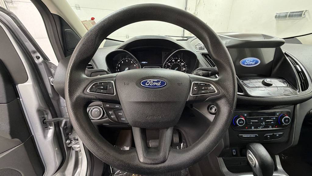 Thumbnail: 2019 Ford Escape - 10