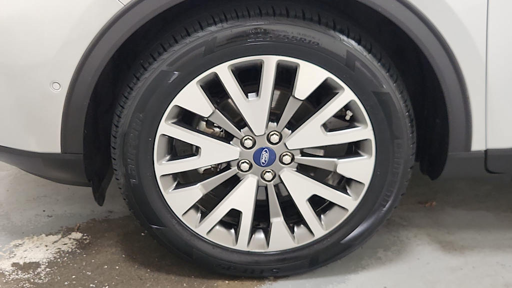 Thumbnail: 2020 Ford Escape - 6