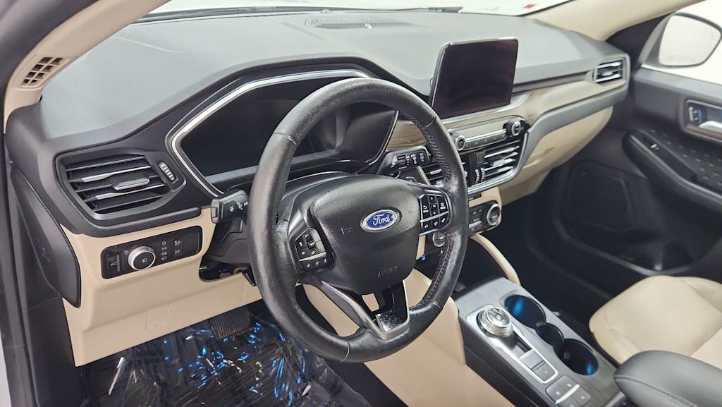 Thumbnail: 2020 Ford Escape - 2