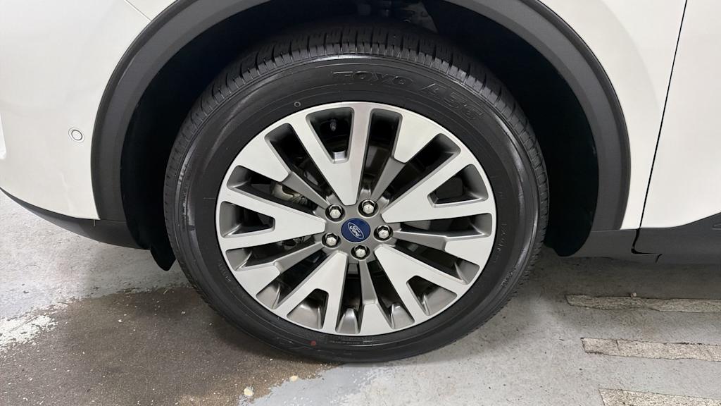 Thumbnail: 2020 Ford Escape - 8