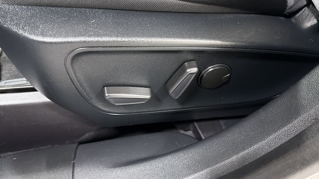 Thumbnail: 2020 Ford Escape - 24