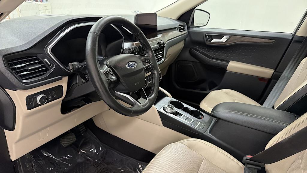 Thumbnail: 2020 Ford Escape - 2