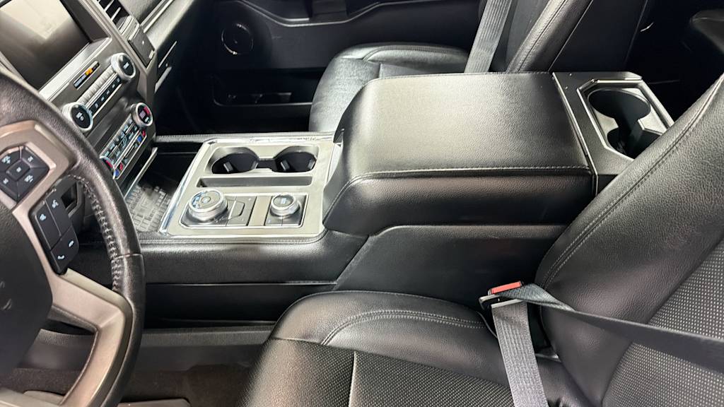 Thumbnail: 2020 Ford Expedition - 12