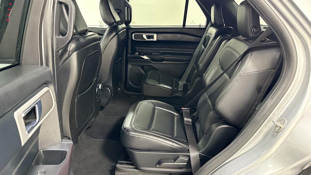 2020 Ford Explorer XLT 13