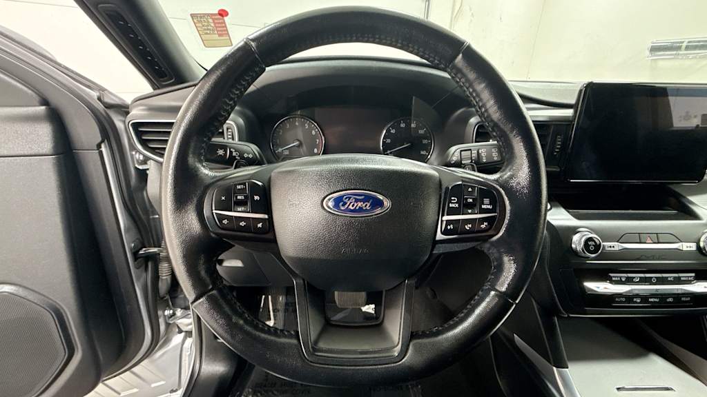 2020 Ford Explorer XLT 10