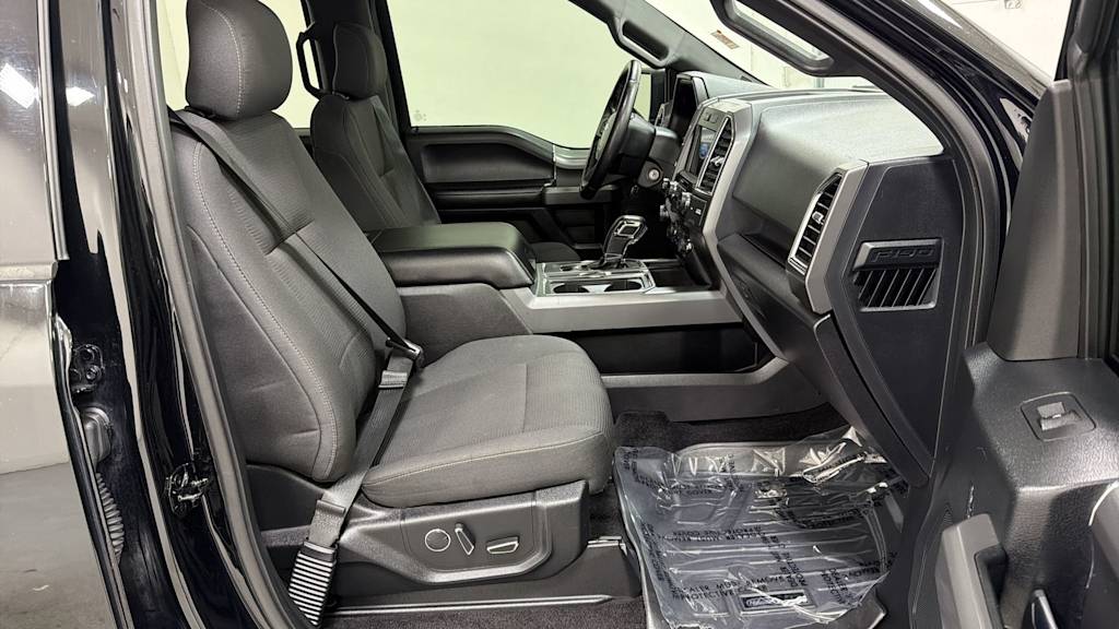 Thumbnail: 2016 Ford F-150 - 30