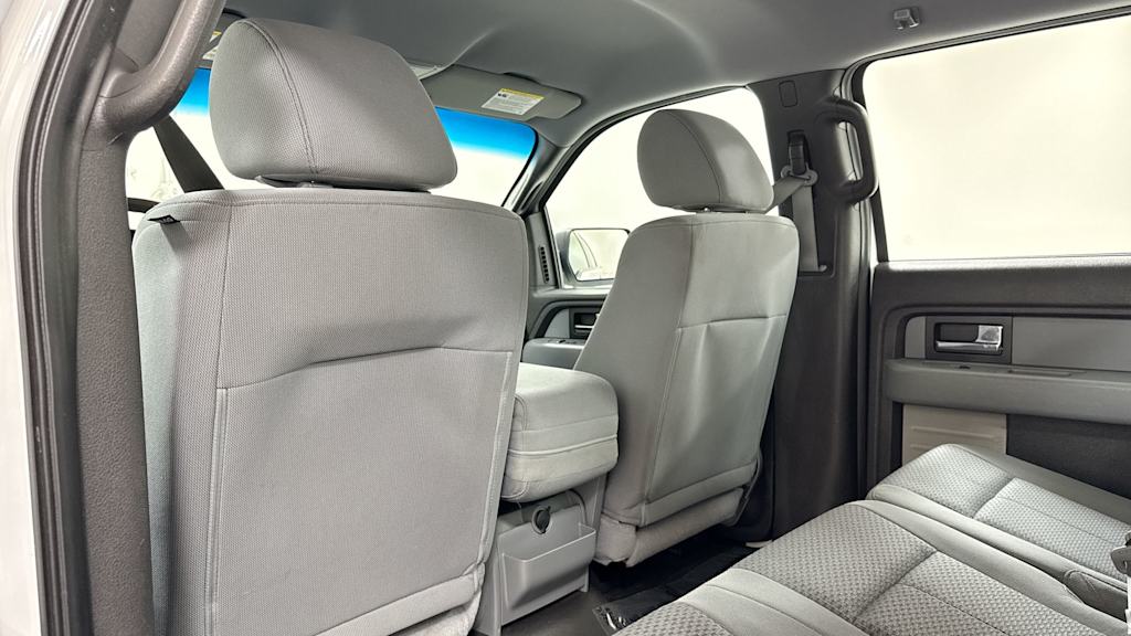 2013 Ford F-150 XL 26