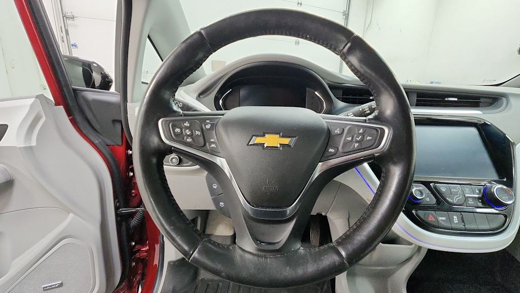 Thumbnail: 2017 Chevrolet Bolt EV - 9
