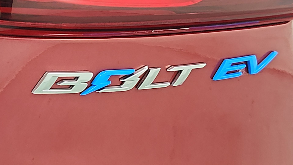 Thumbnail: 2017 Chevrolet Bolt EV - 6